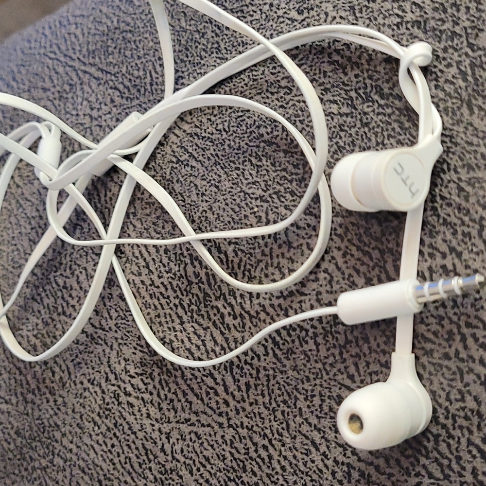 HTC Earphones